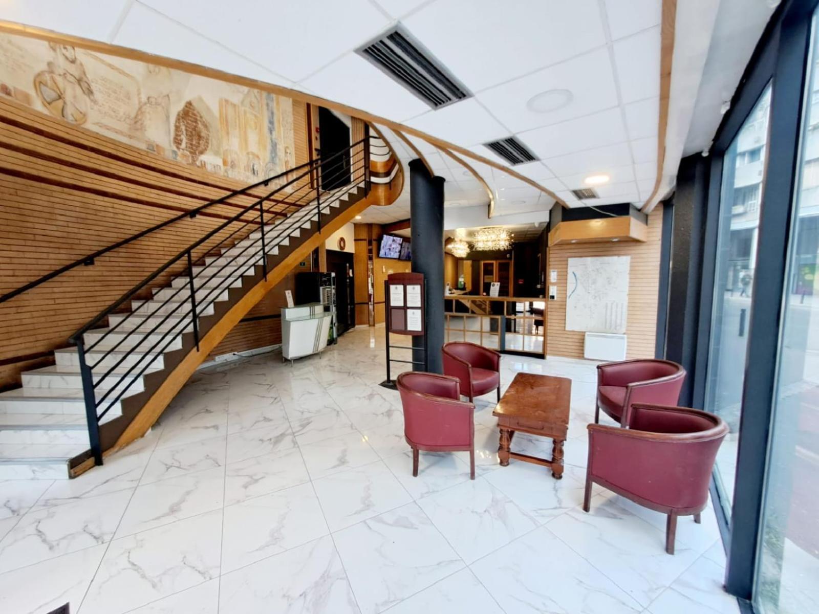 Crystal Hotel Saint Denis Basilique Bagian luar foto
